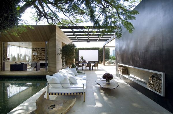 How to make outdoor and indoor design blend naturally